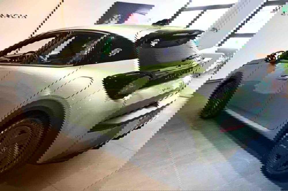 Lancia Ypsilon nuova a Torino (4)