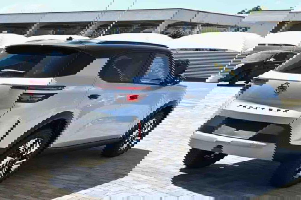 Opel Frontera nuova a Torino (3)