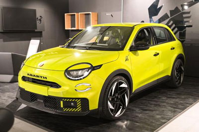 Abarth 600e 54kWh Turismo 240cv nuova a Pianezza