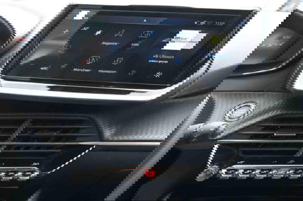 Peugeot 208 nuova a Torino (17)