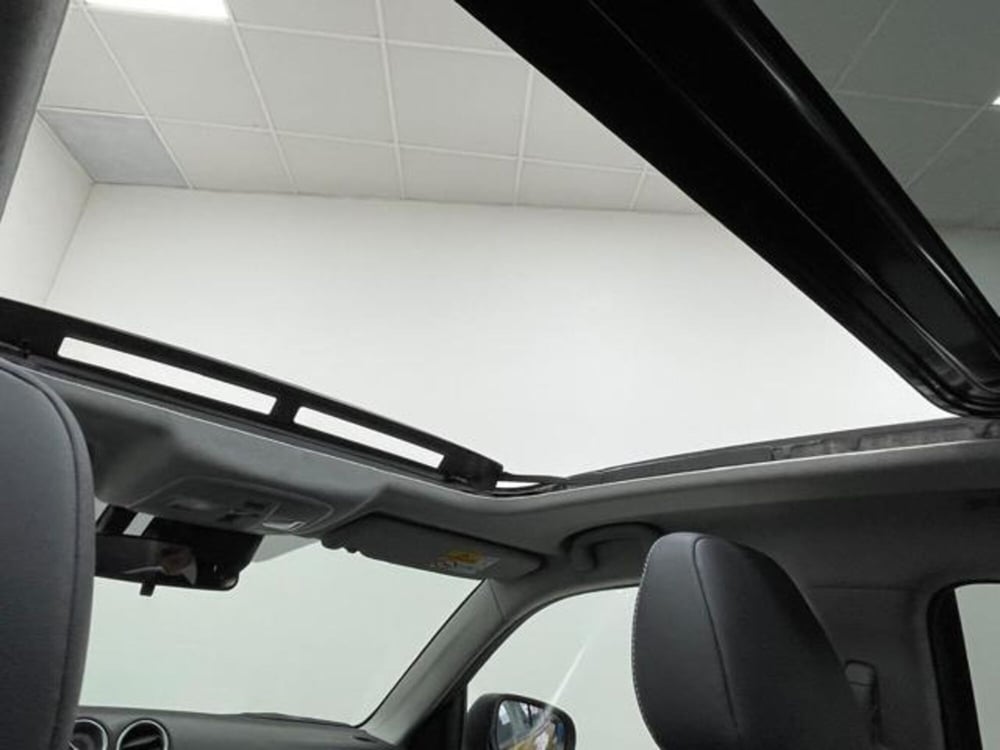 Suzuki Vitara usata a Como (18)