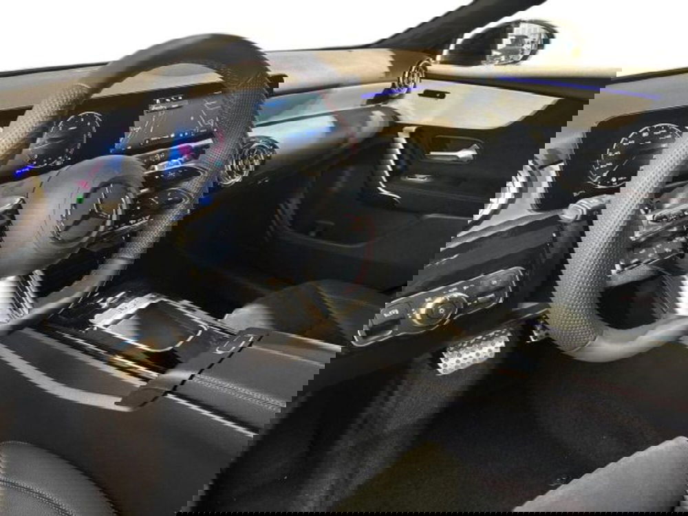 Mercedes-Benz Classe A nuova a Bologna (11)