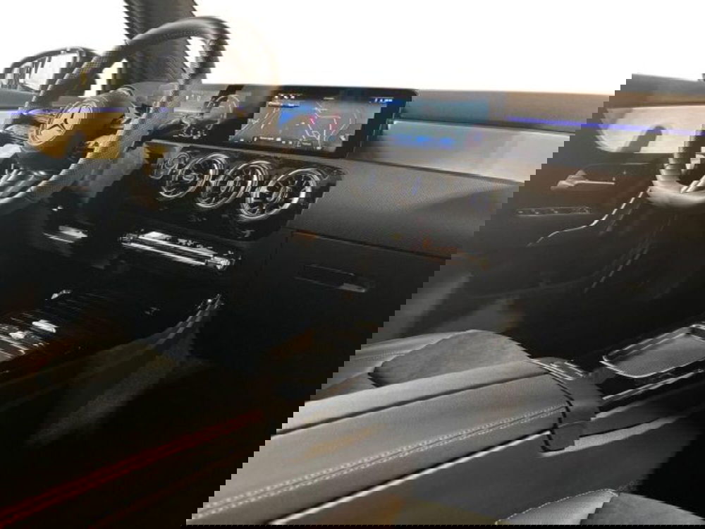 Mercedes-Benz Classe A nuova a Bologna (15)