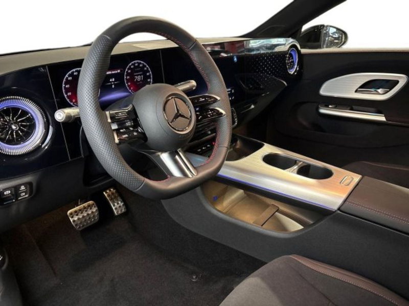 Mercedes-Benz CLA Shooting Brake nuova a Bologna (5)