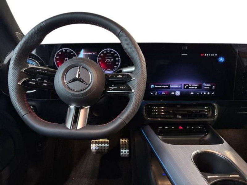 Mercedes-Benz CLA Shooting Brake nuova a Bologna (8)