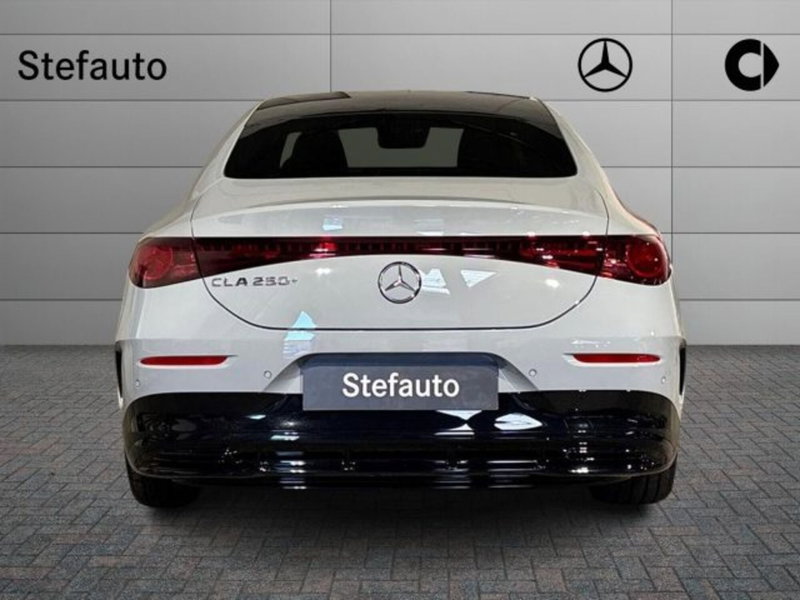 Mercedes-Benz CLA Shooting Brake nuova a Bologna (2)