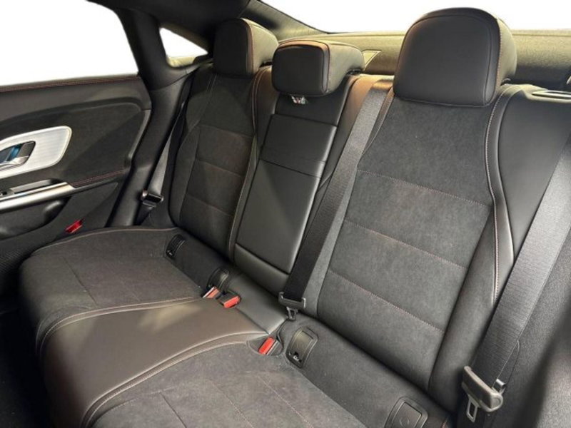 Mercedes-Benz CLA Shooting Brake nuova a Bologna (3)