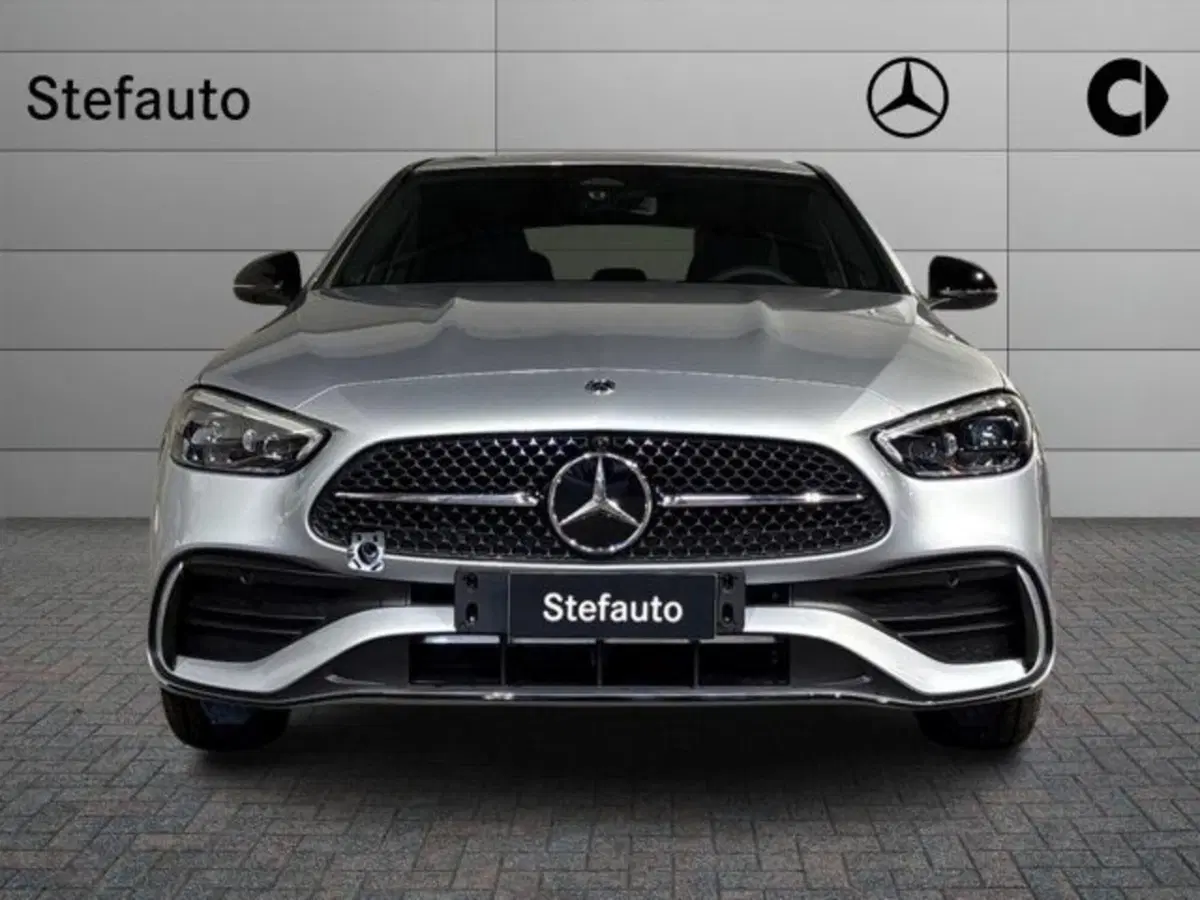 Mercedes-Benz Classe C nuova a Bologna (4)