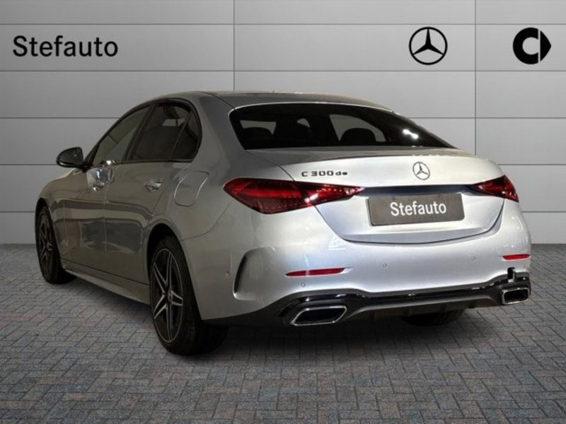 Mercedes-Benz Classe C nuova a Bologna (5)