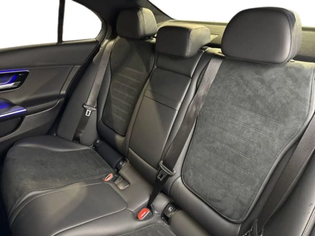 Mercedes-Benz Classe C nuova a Bologna (9)
