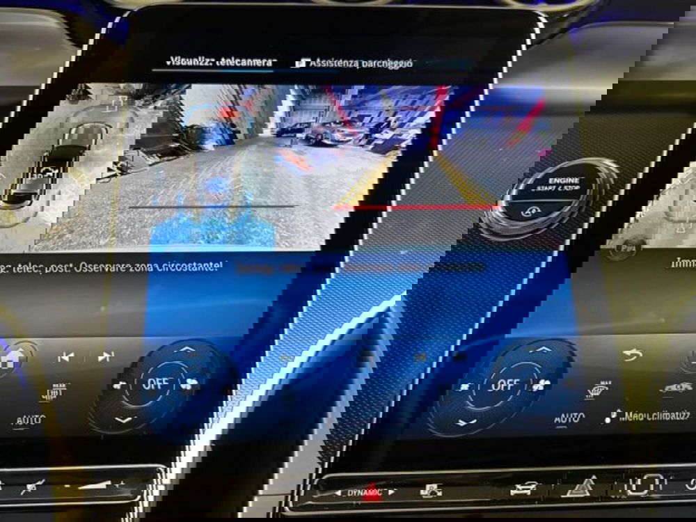 Mercedes-Benz GLC nuova a Bologna (12)