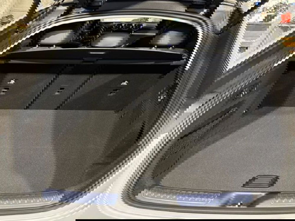 Mercedes-Benz GLC nuova a Bologna (7)