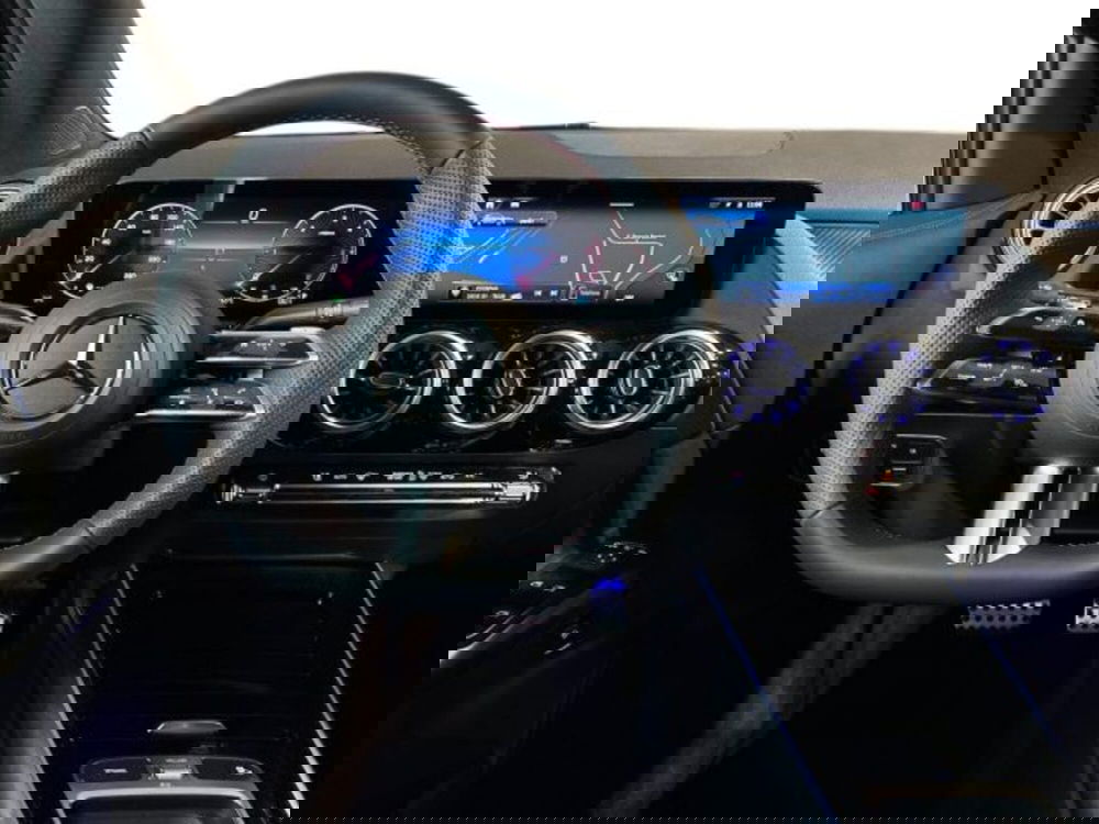 Mercedes-Benz GLA SUV nuova a Bologna (14)