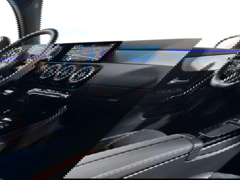 Mercedes-Benz Classe A nuova a Bologna (15)