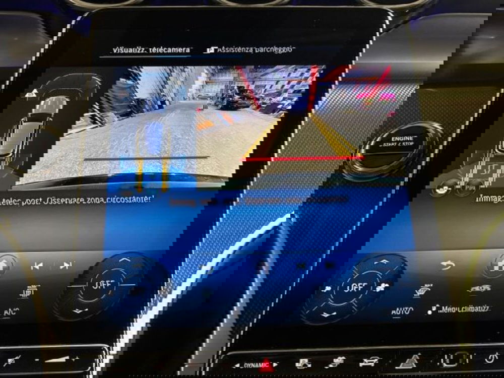 Mercedes-Benz GLC nuova a Bologna (12)