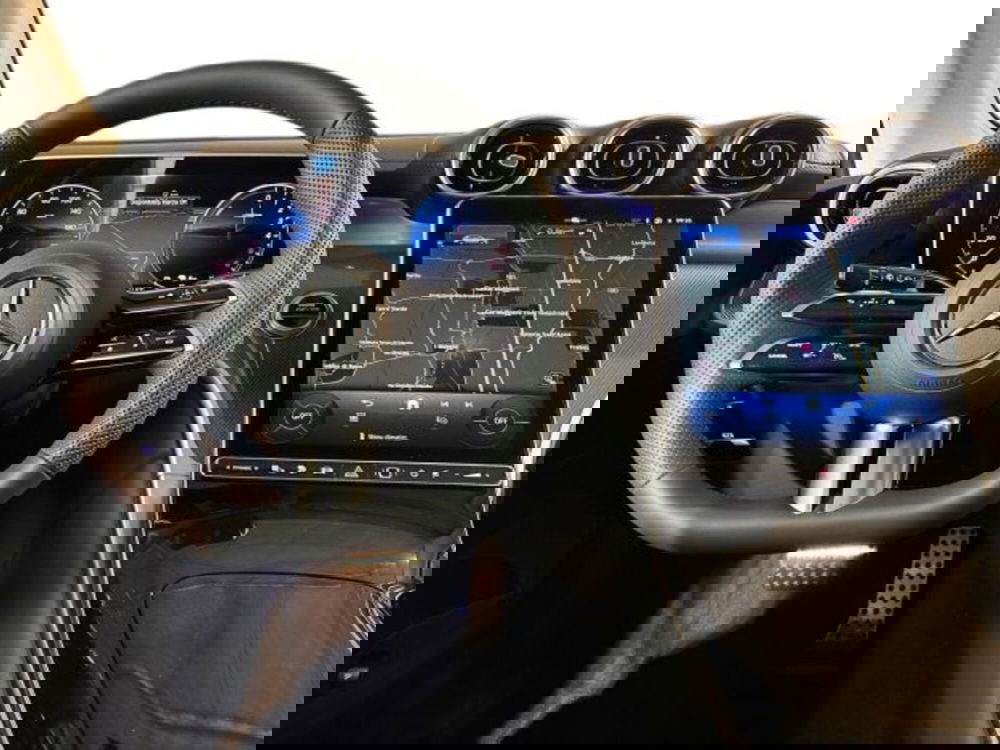 Mercedes-Benz GLC nuova a Bologna (14)