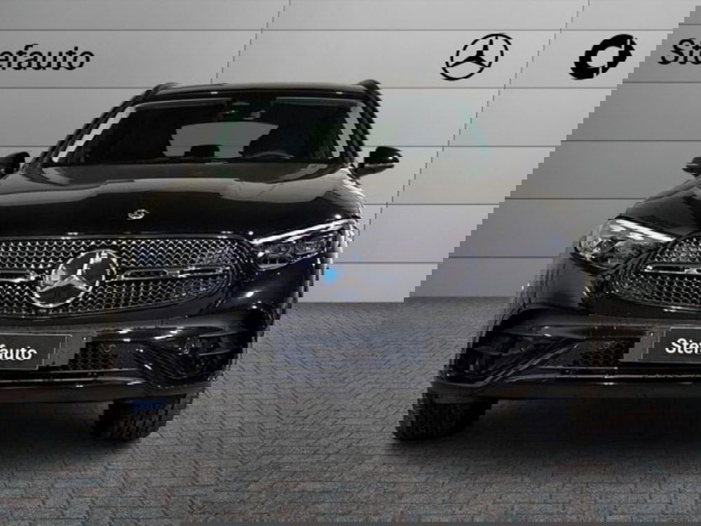 Mercedes-Benz GLC nuova a Bologna (4)