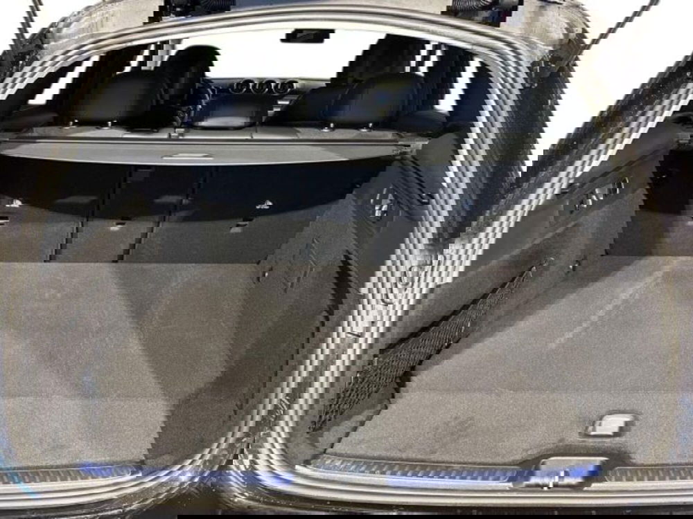 Mercedes-Benz GLC nuova a Bologna (7)