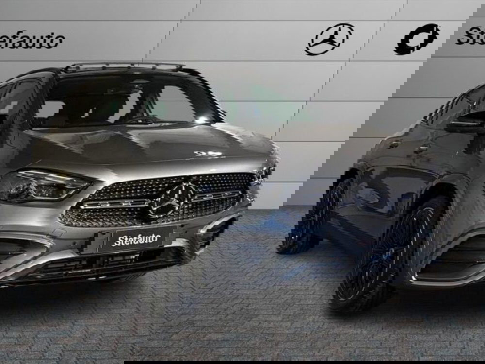 Mercedes-Benz GLA SUV nuova a Bologna