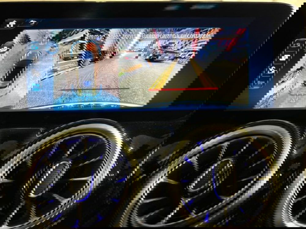 Mercedes-Benz GLA SUV nuova a Bologna (12)