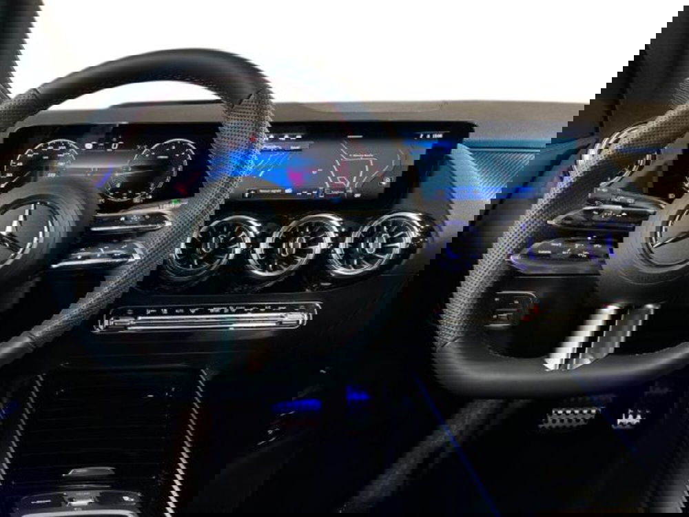 Mercedes-Benz GLA SUV nuova a Bologna (14)