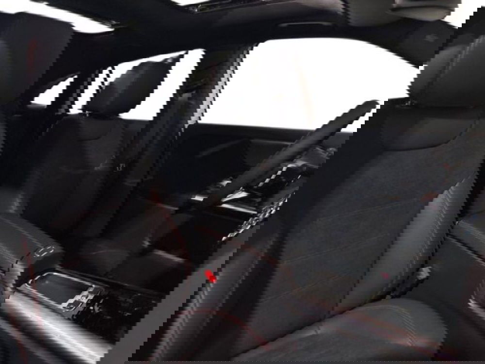 Mercedes-Benz GLA SUV nuova a Bologna (16)