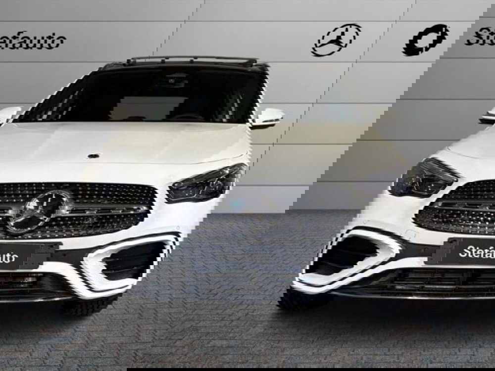 Mercedes-Benz GLA SUV nuova a Bologna (4)