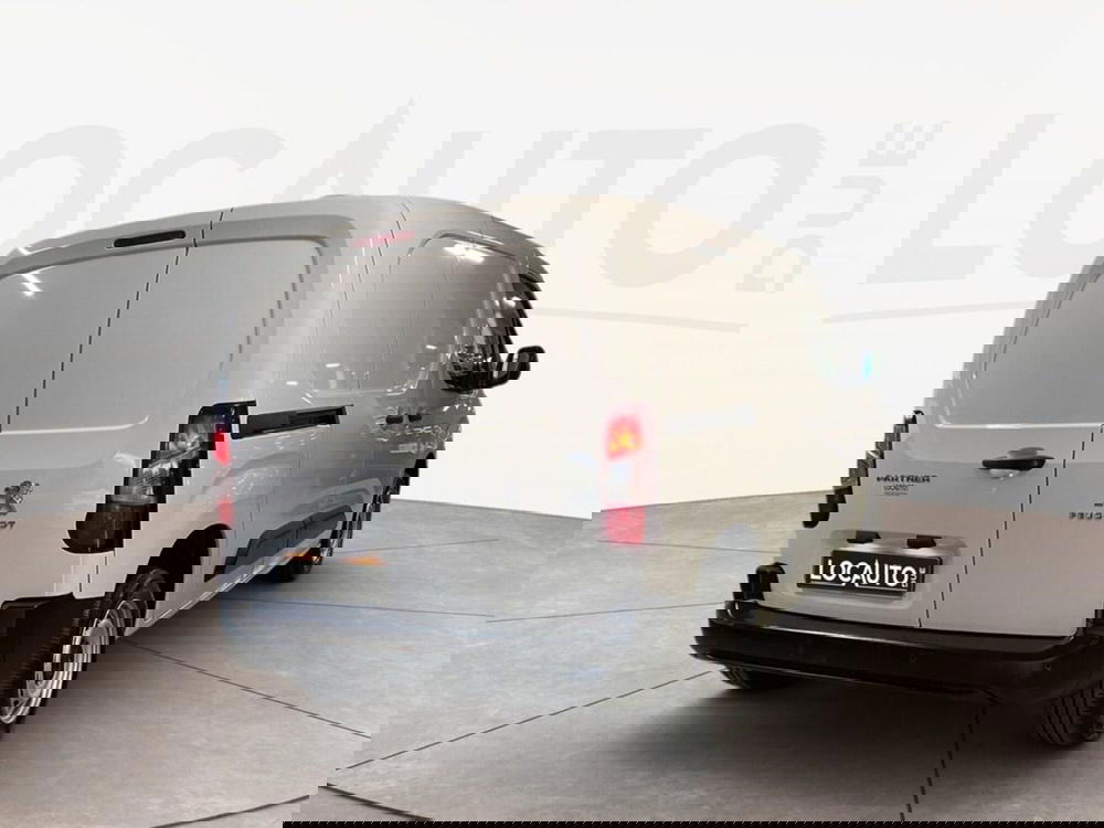Peugeot Partner Furgone usata a Torino (4)