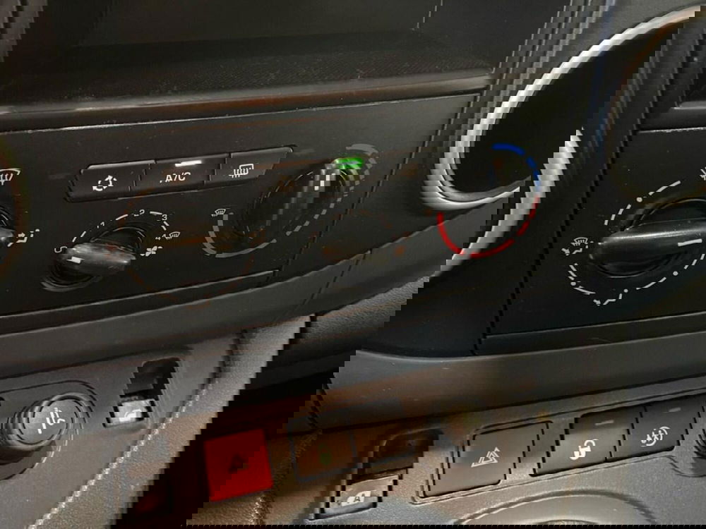 Peugeot Partner usata a Torino (10)