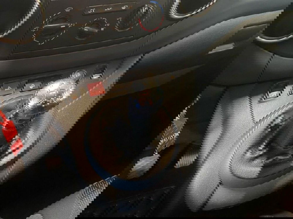 Peugeot Partner usata a Torino (11)