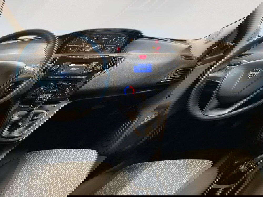 Lancia Ypsilon usata a Torino (5)