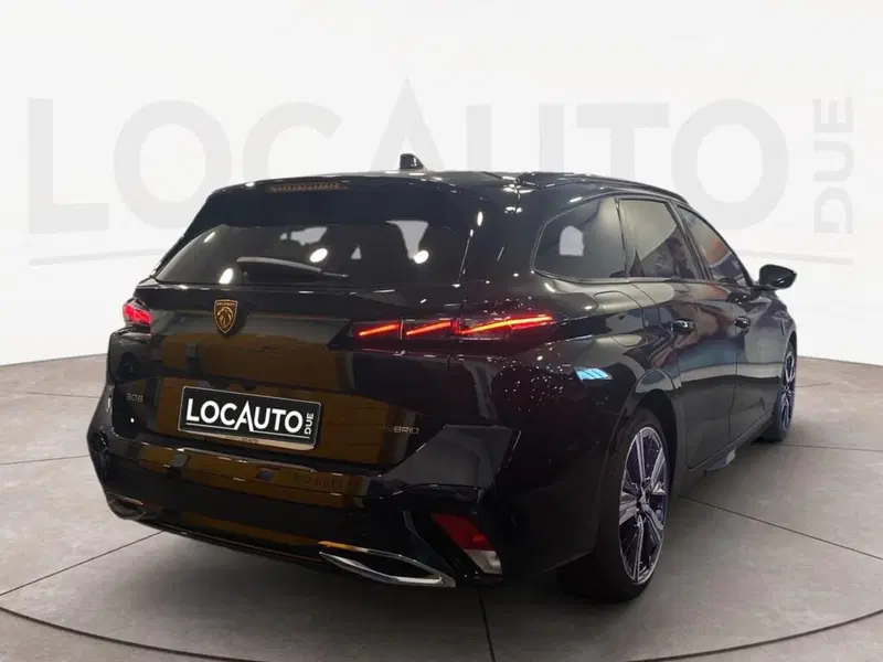 Peugeot 308 SW nuova a Torino (4)