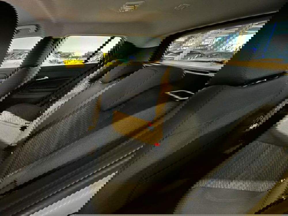 Jeep Avenger nuova a Reggio Emilia (10)