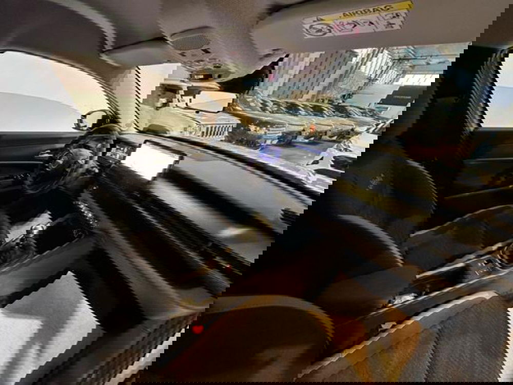 Jeep Avenger nuova a Reggio Emilia (13)