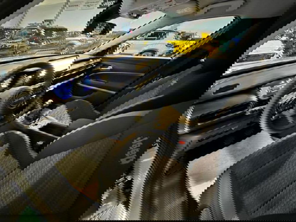 Jeep Avenger nuova a Reggio Emilia (9)