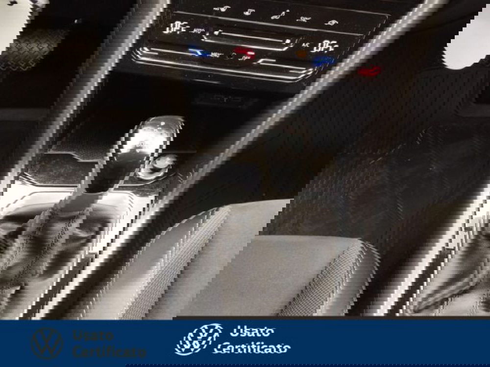 Volkswagen T-Roc usata a Vicenza (9)