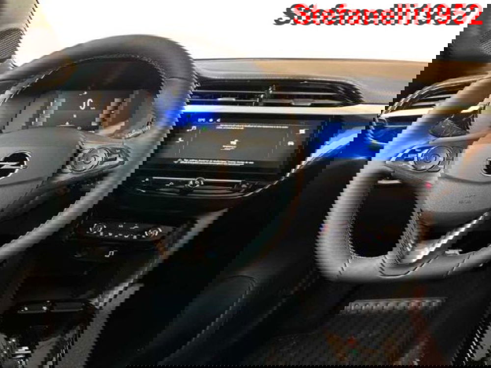 Opel Corsa nuova a Bologna (14)