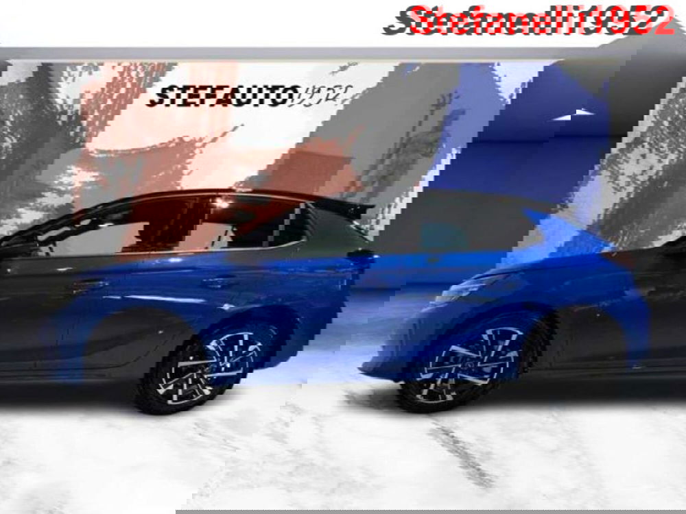 Opel Corsa nuova a Bologna (3)