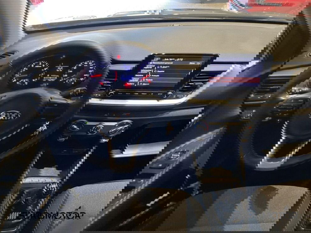 Kia Stonic usata a Bari (15)