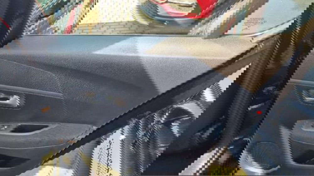 Peugeot 208 usata a Savona (13)