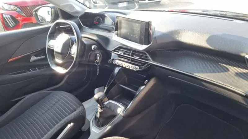 Peugeot 208 usata a Savona (14)