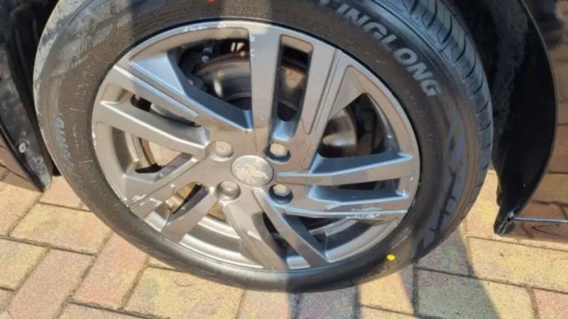 Peugeot 208 usata a Savona (5)