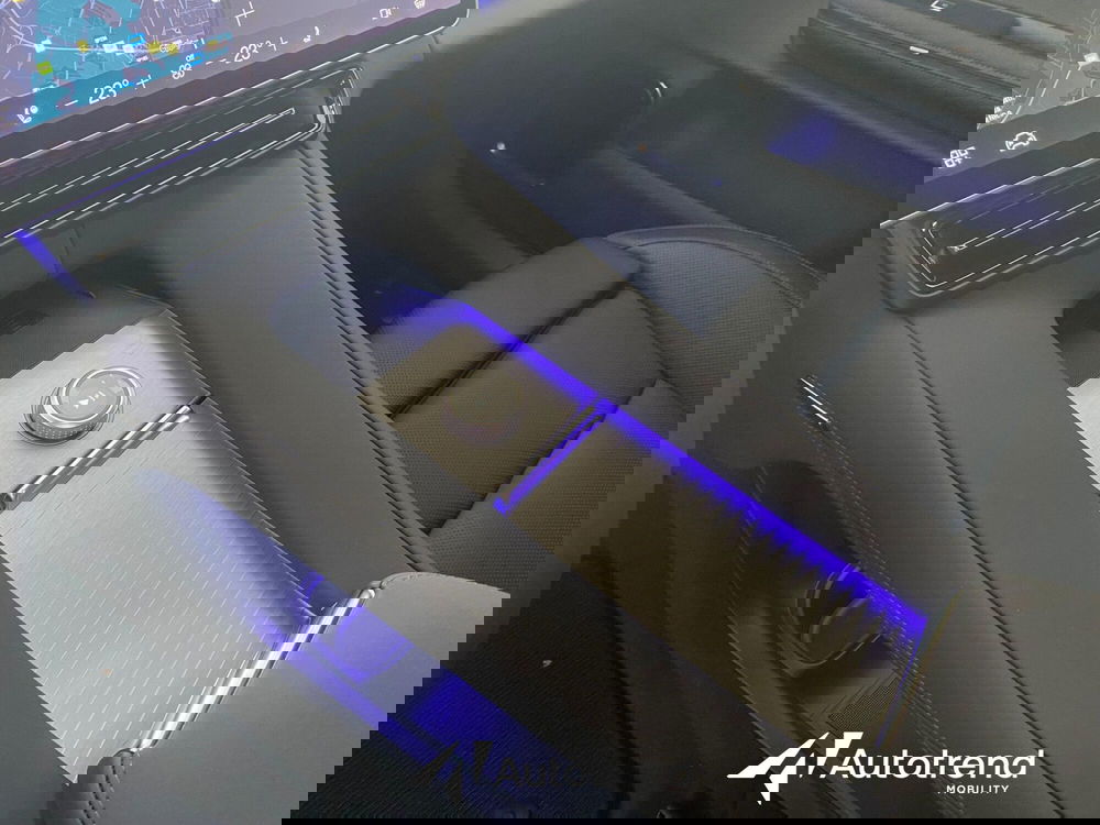 Polestar Polestar 4 nuova a Bari (17)