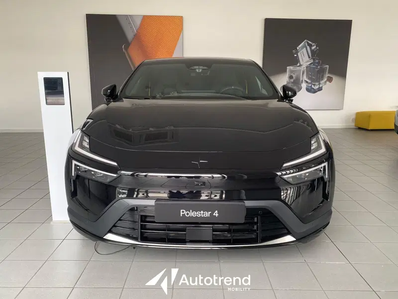 Polestar Polestar 4 nuova a Bari (2)