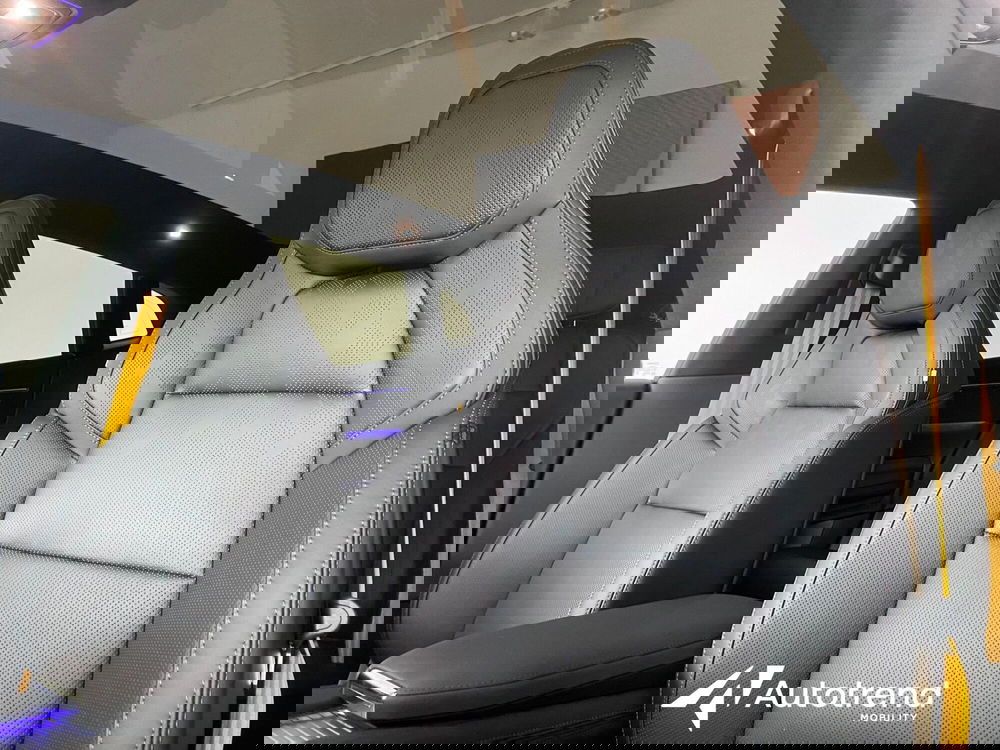 Polestar Polestar 4 nuova a Bari (7)