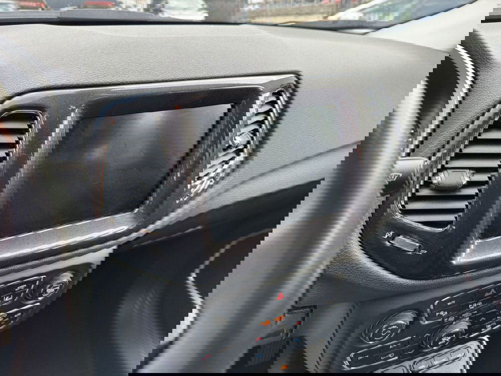 Jeep Compass usata a Como (13)