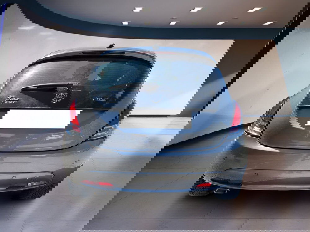 Lancia Ypsilon usata a Torino (6)