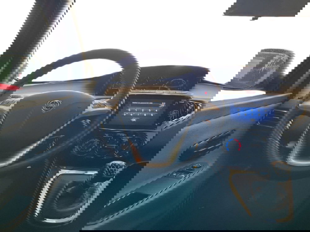 Lancia Ypsilon usata a Torino (11)