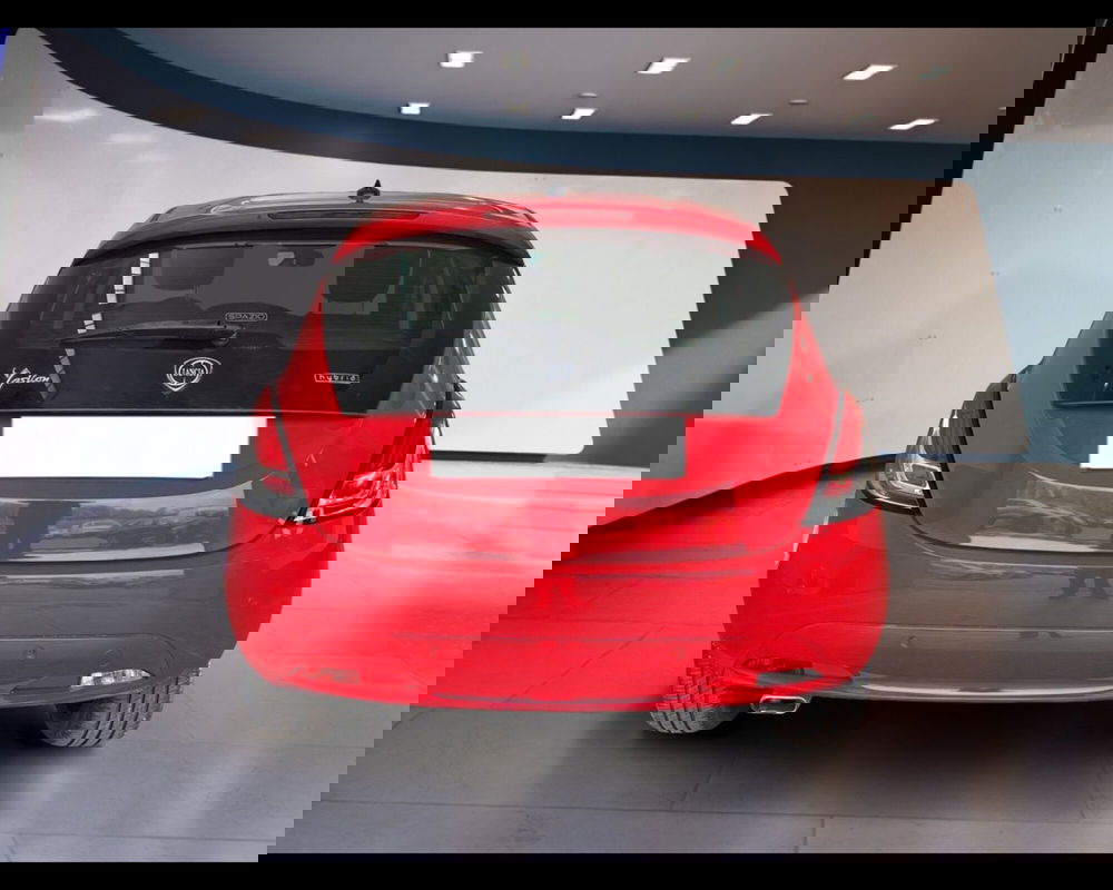 Lancia Ypsilon usata a Torino (11)
