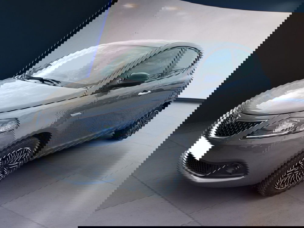 Lancia Ypsilon usata a Torino (2)
